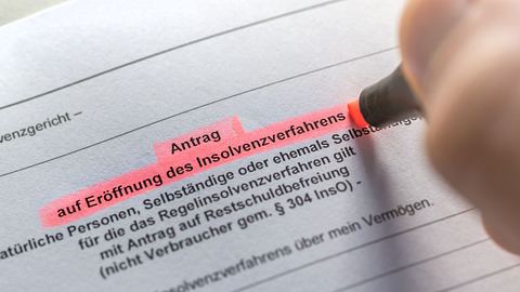 Insolvenz Anmeldung - Foto: Ralf Geithe/iStock