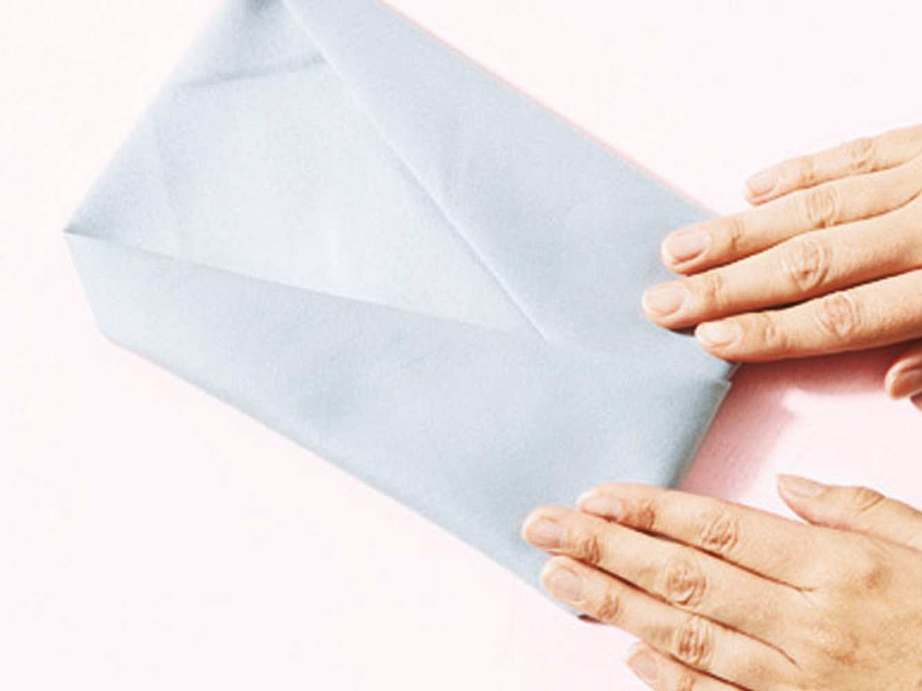 Serviettensakkos selbst falten Schritt 6 Serviettensakkos selbst falten Schritt 6