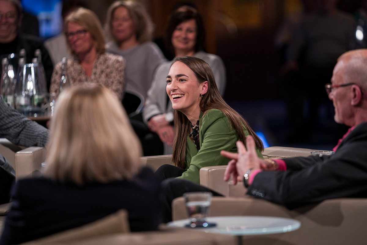 WunderbarEcht: Stephanie schenkt Einsamen einen Abschied in Würde