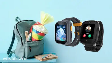 Smartwatches für Kinder neben einer Schultasche vor blauem Hintergrund. - Foto: Wunderweib//PR Smartwatches für Kinder neben einer Schultasche vor blauem Hintergrund. - Foto: Wunderweib//PR