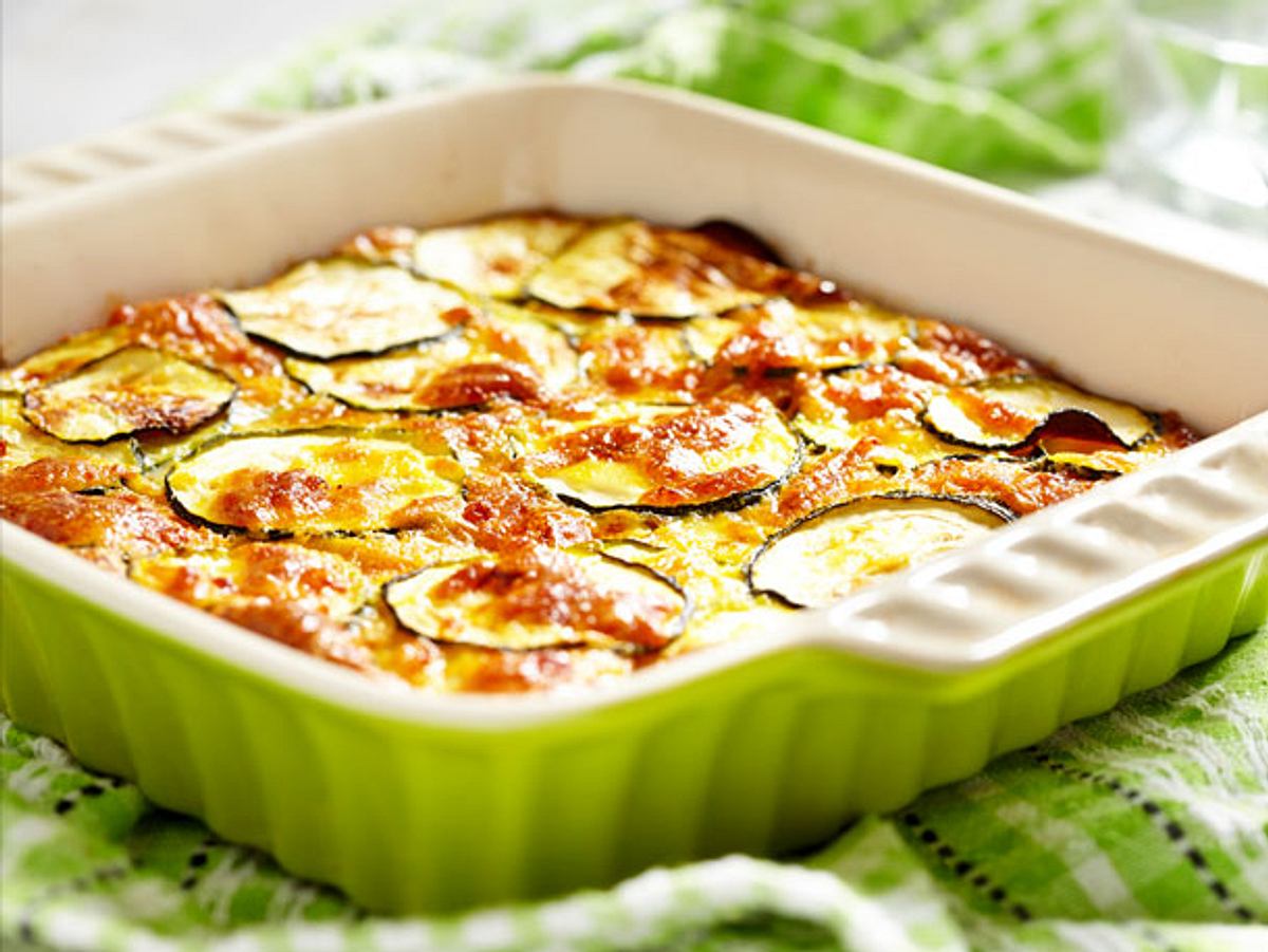 Perfekt zum Fastenbrechen: Zucchinigratin ist lecker, leicht und gesund.