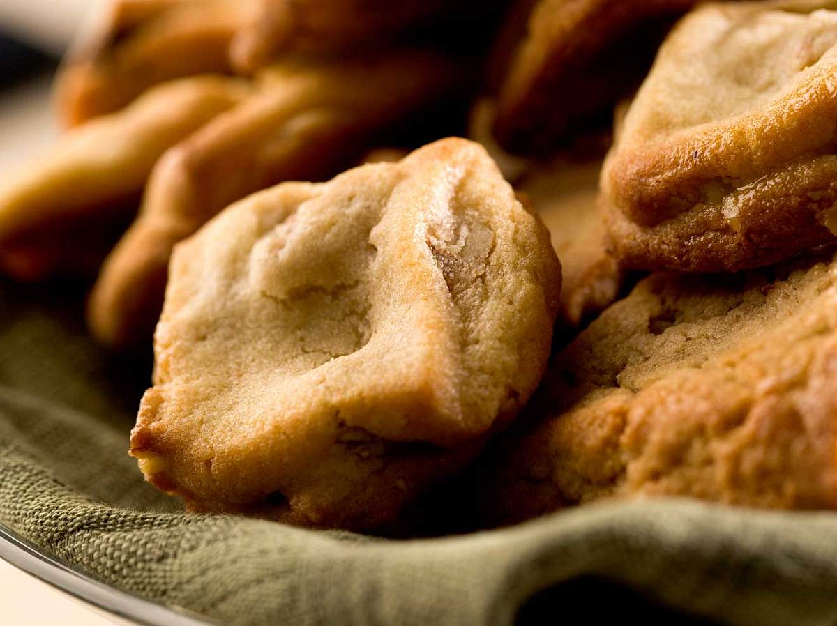 Zuckerfreie Erdnuss-Cookies - einfach und unfassbar lecker!