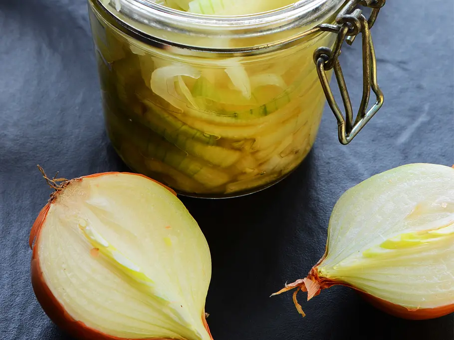 Zwiebelsirup gegen Halsentzündung Zwiebelsirup gegen Halsentzündung